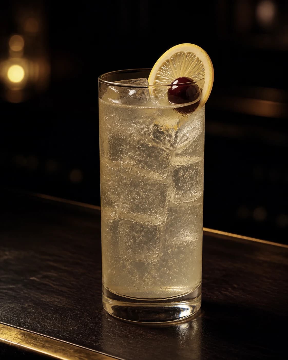 Tom Collins cocktail in a highball